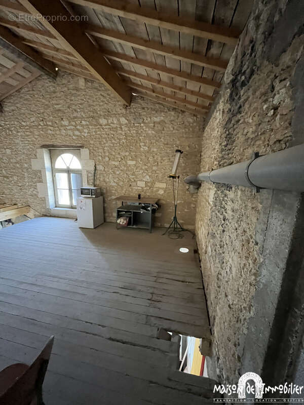 Commerce à COGNAC