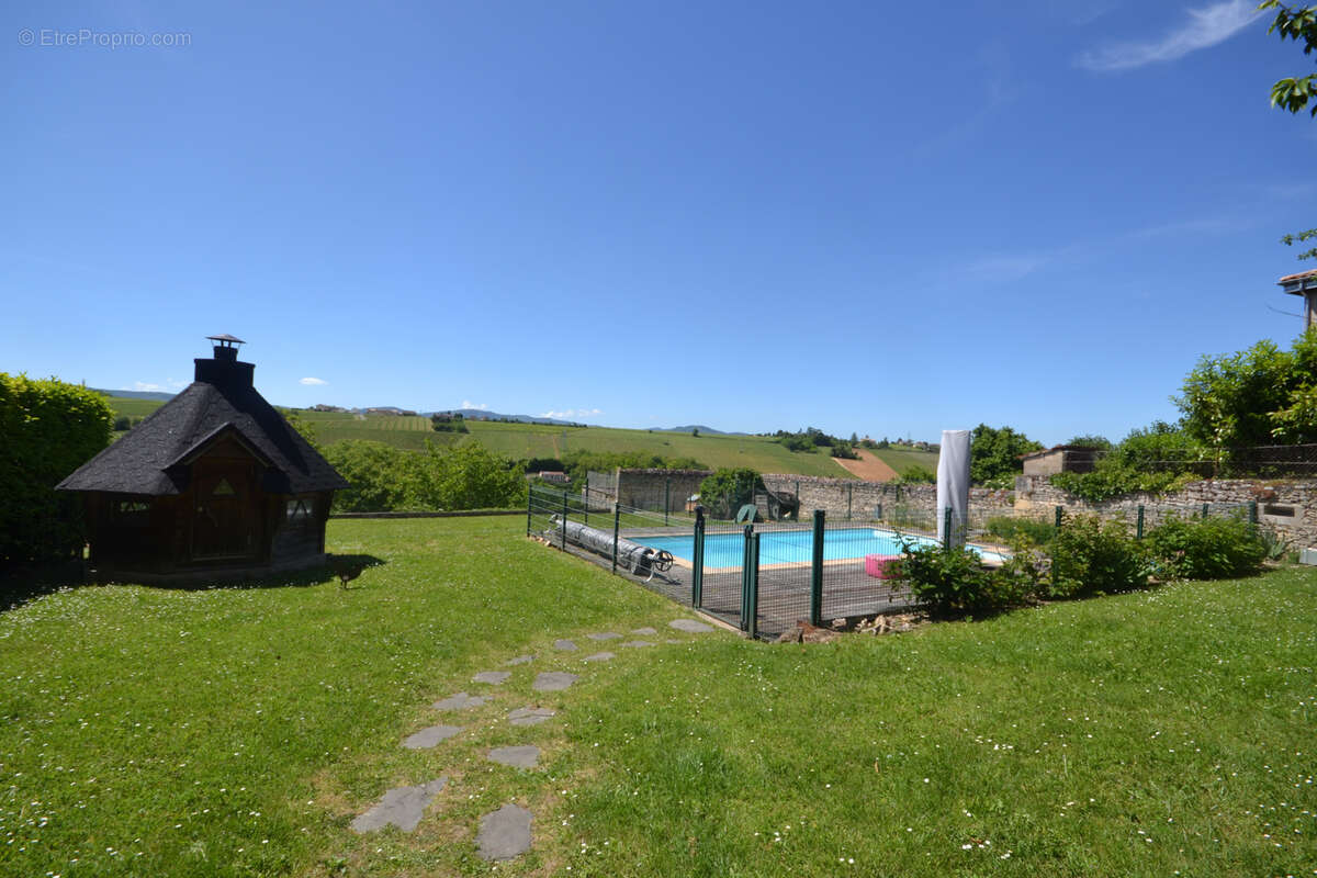 Beaujolais Pierres dorées, Propriété, 350 m2 hab., 5 chambres, terrain 1996 m2, vue magnifique - photo 17