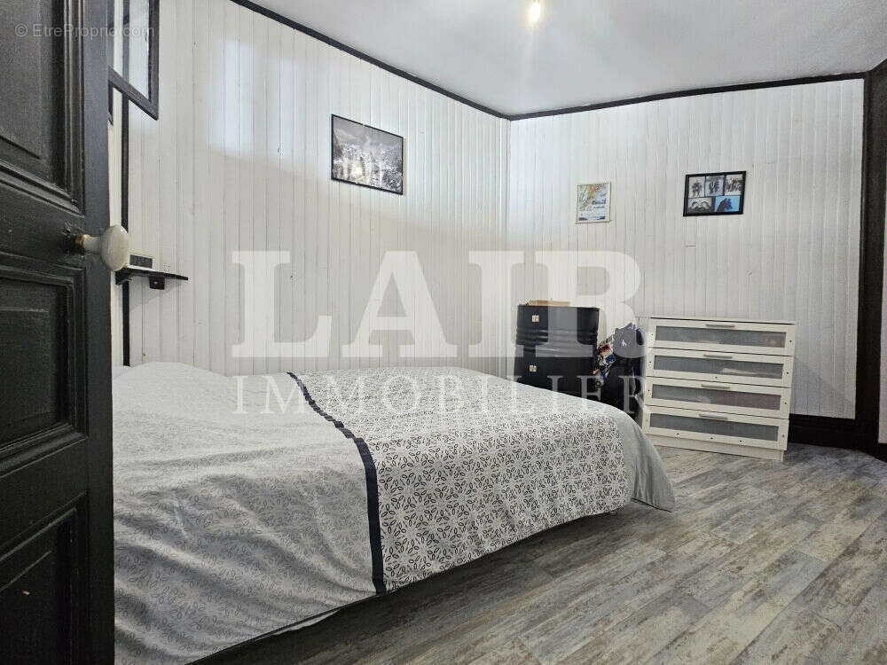 Maison à VILLAINES-LA-JUHEL