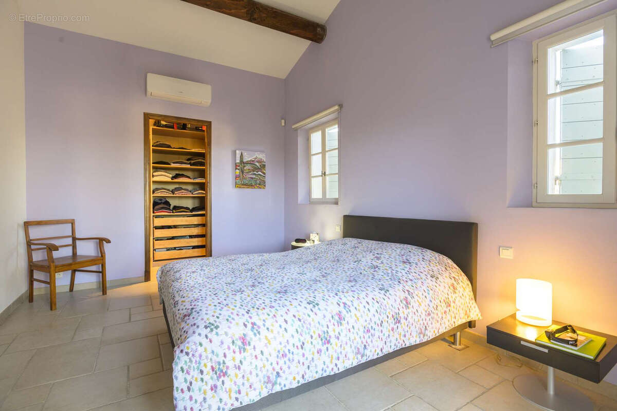 Maison à VAISON-LA-ROMAINE