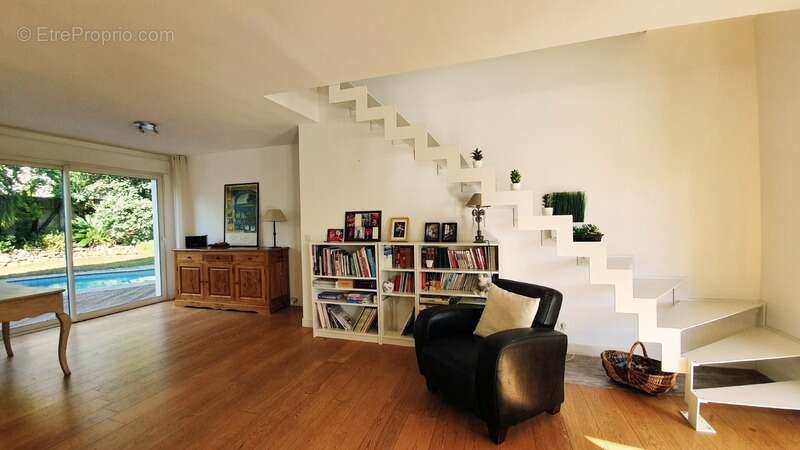 Maison à SAINT-JEAN-DE-VEDAS