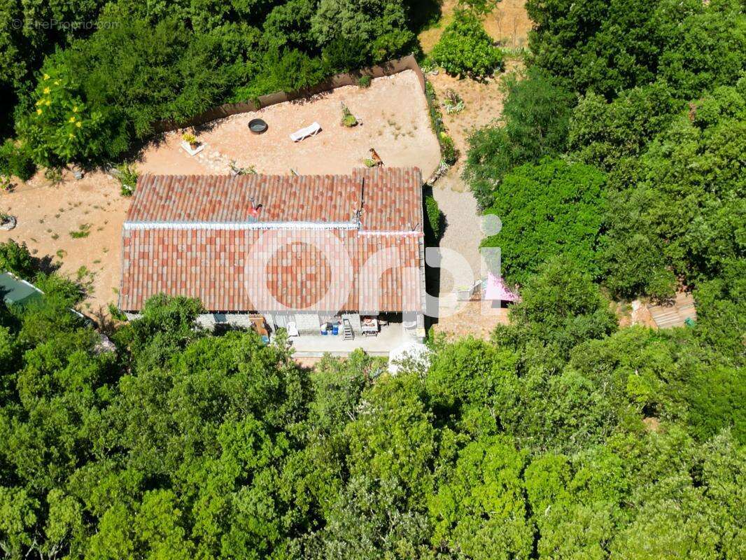Maison à LAGORCE