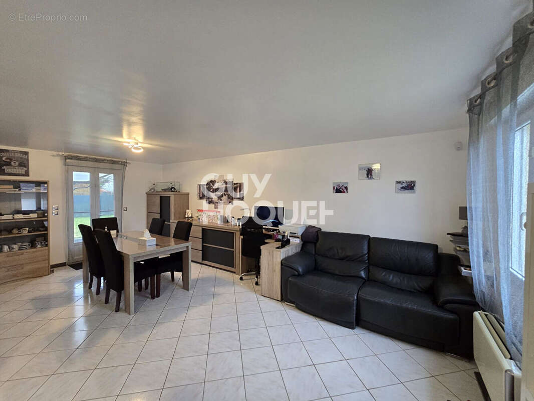 Maison à MILLY-LA-FORET