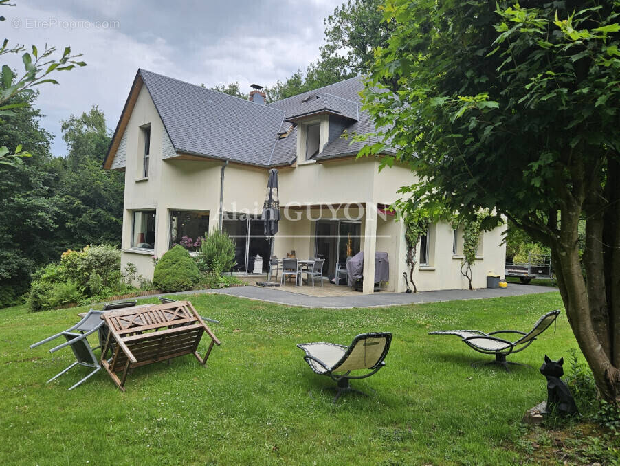 Maison à PONT-L'EVEQUE