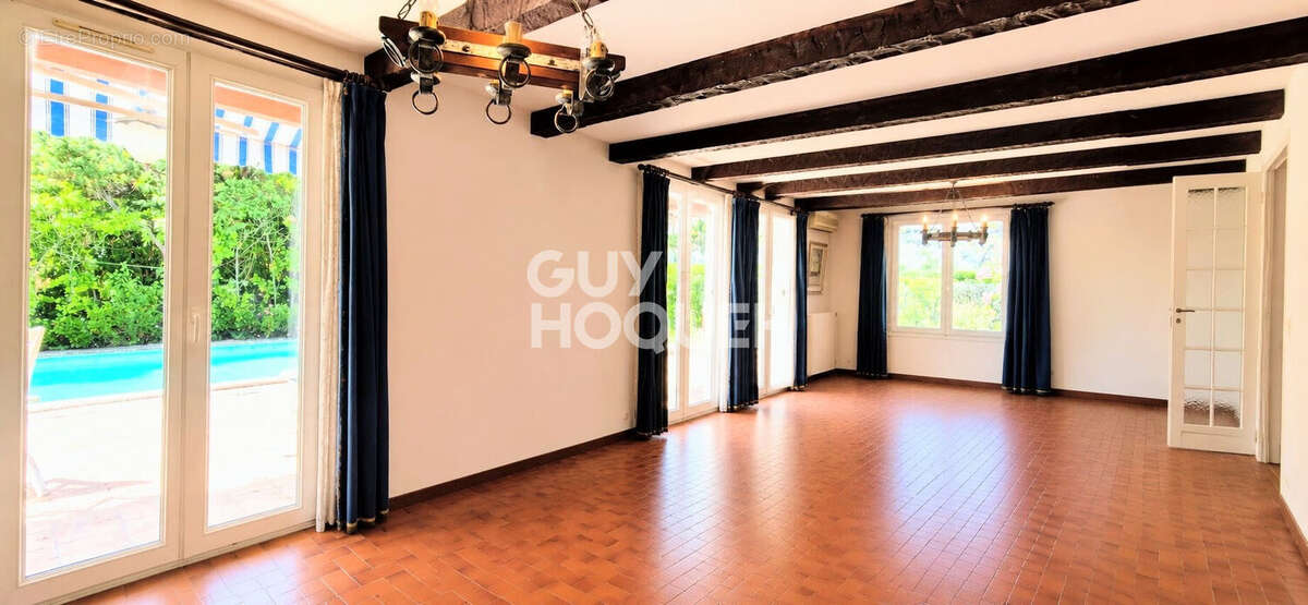 Maison à BOUC-BEL-AIR