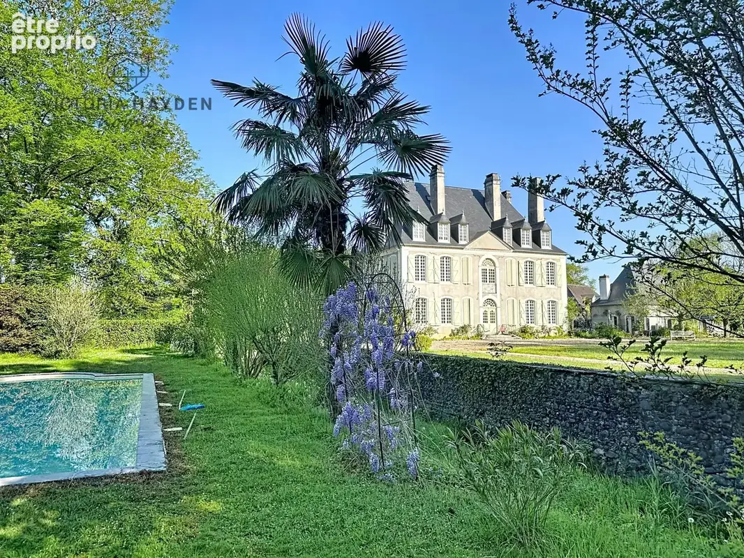 Maison 9 pièces 383 m² à vendre à Pau (64000) - photo 2