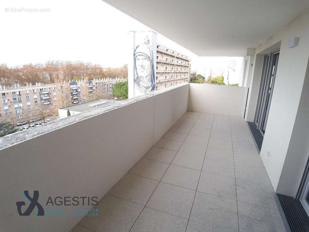   - Appartement à TOULOUSE