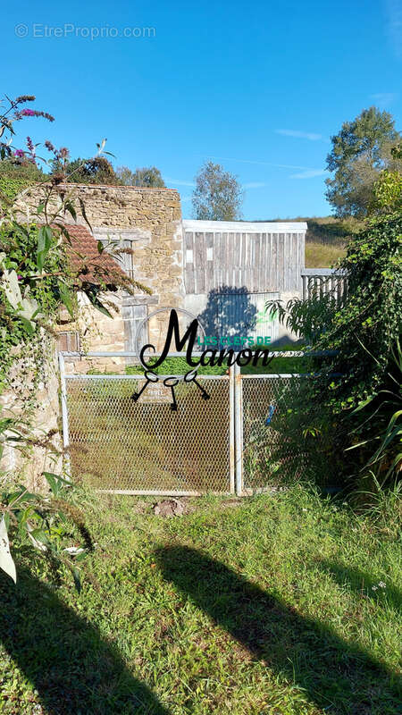 Maison à BESSINES-SUR-GARTEMPE