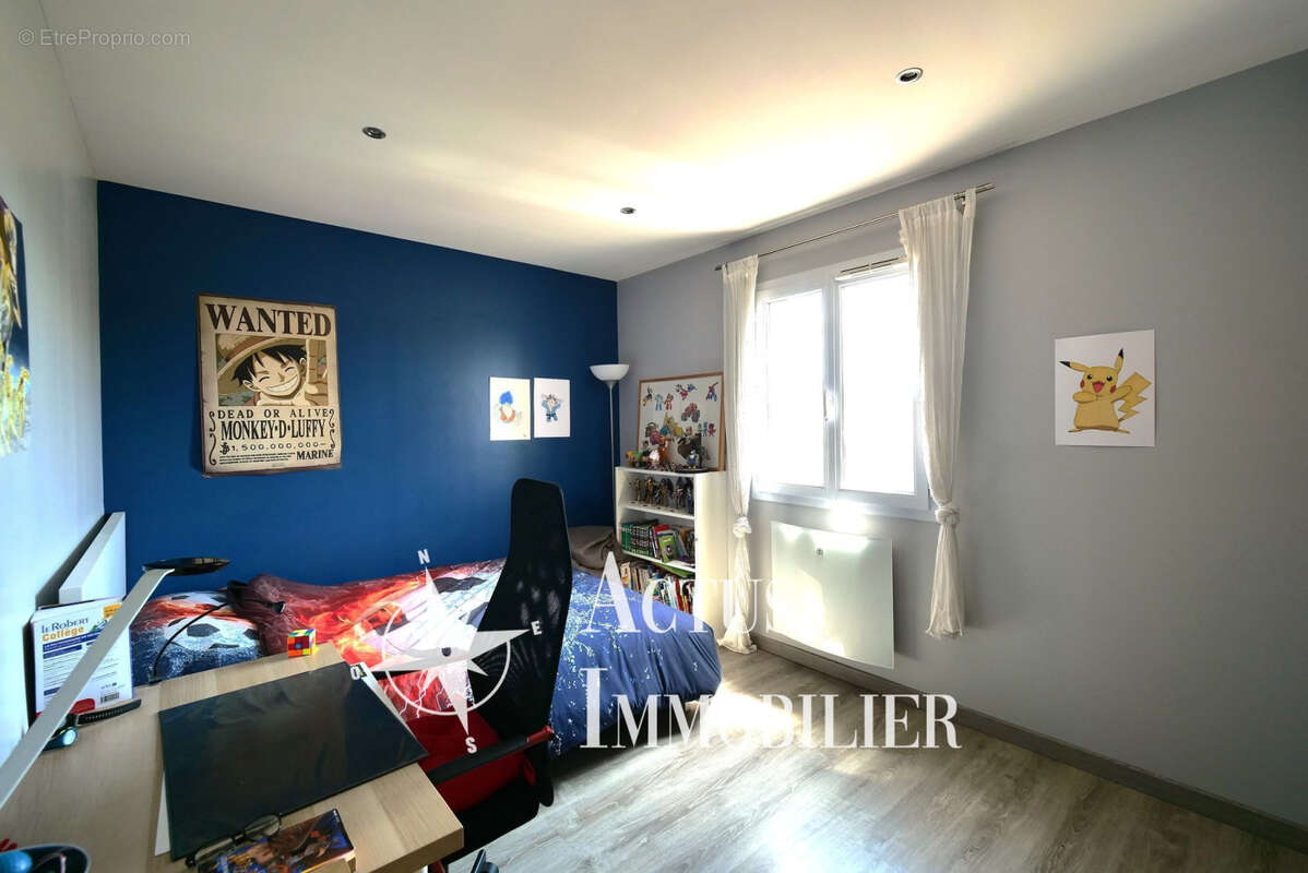 Maison à FONTVIEILLE