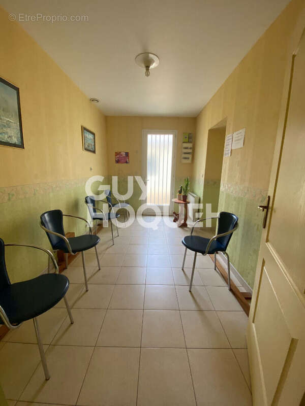 Libourne , maison pierre -  local professionnel et appartements libres - photo 2