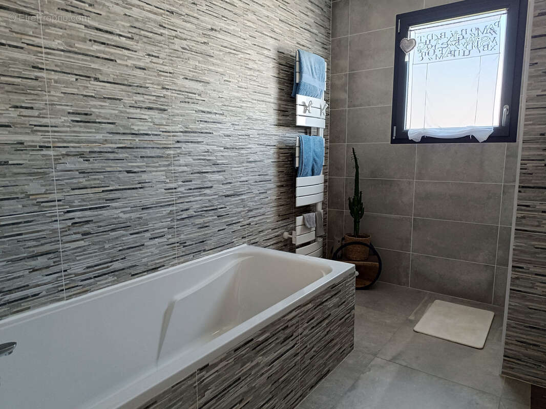 Maison à SAINT-SULPICE-DE-ROYAN