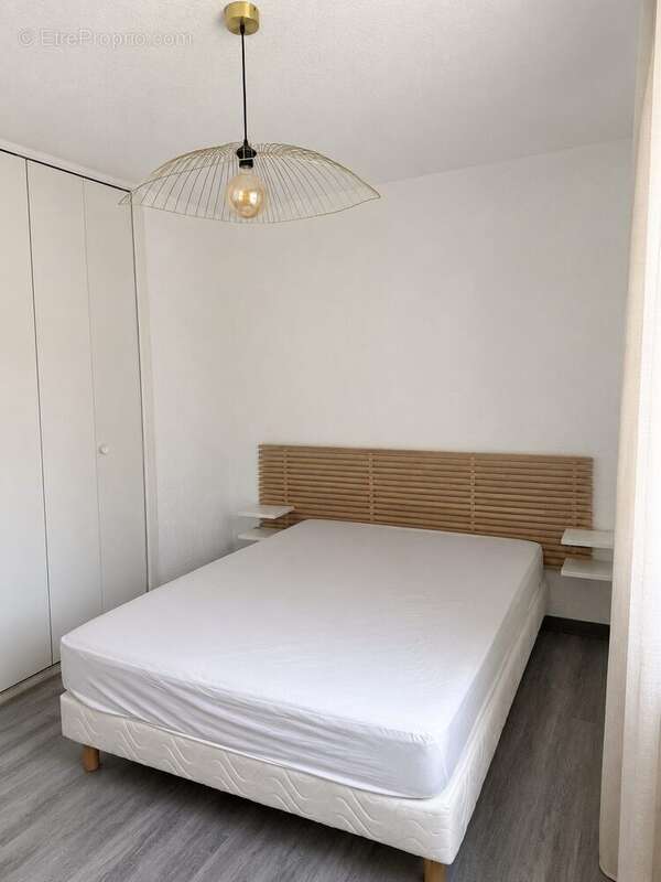 Chambre - Appartement à NIMES