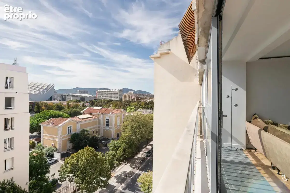 Appartement de 4 pièces de 100 m² à Marseille - photo 4