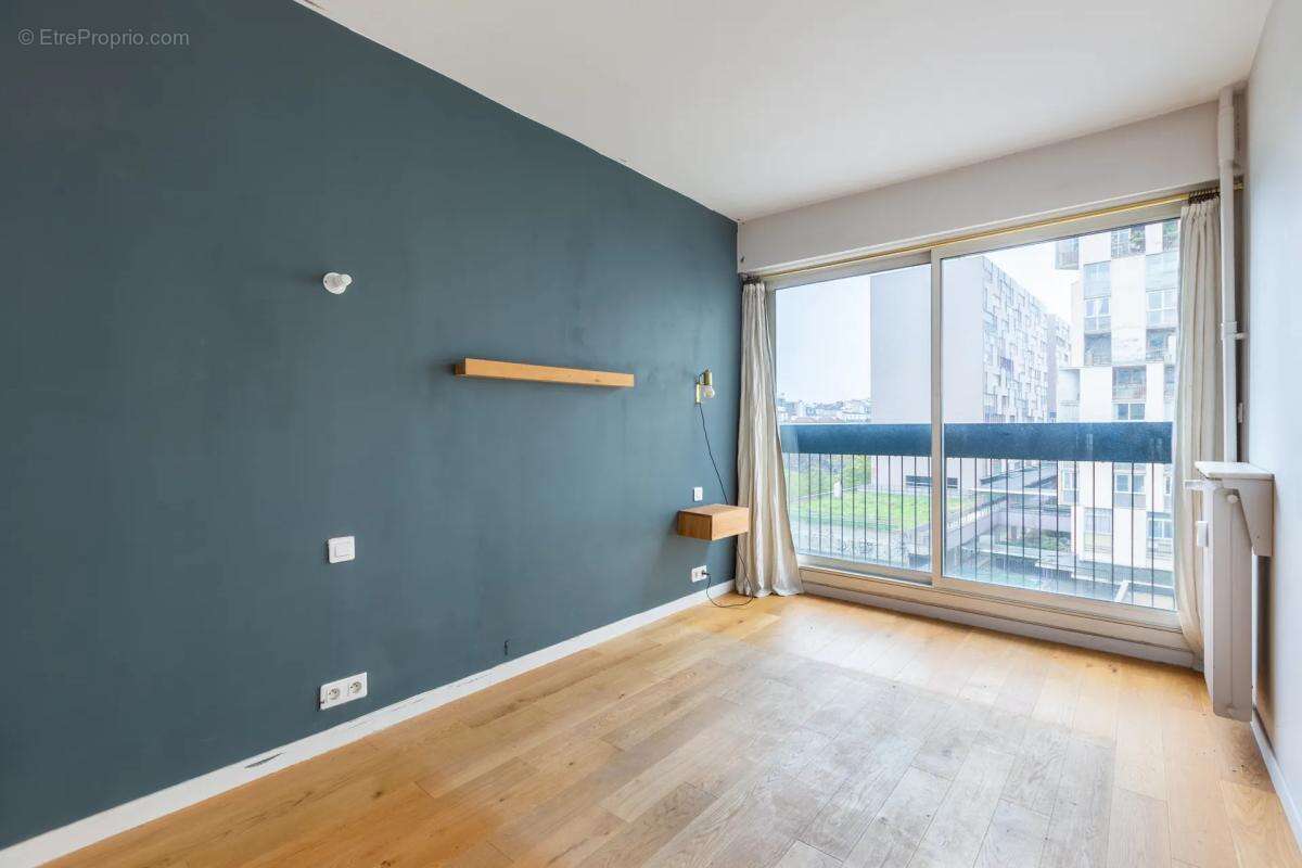 Appartement à PARIS-19E