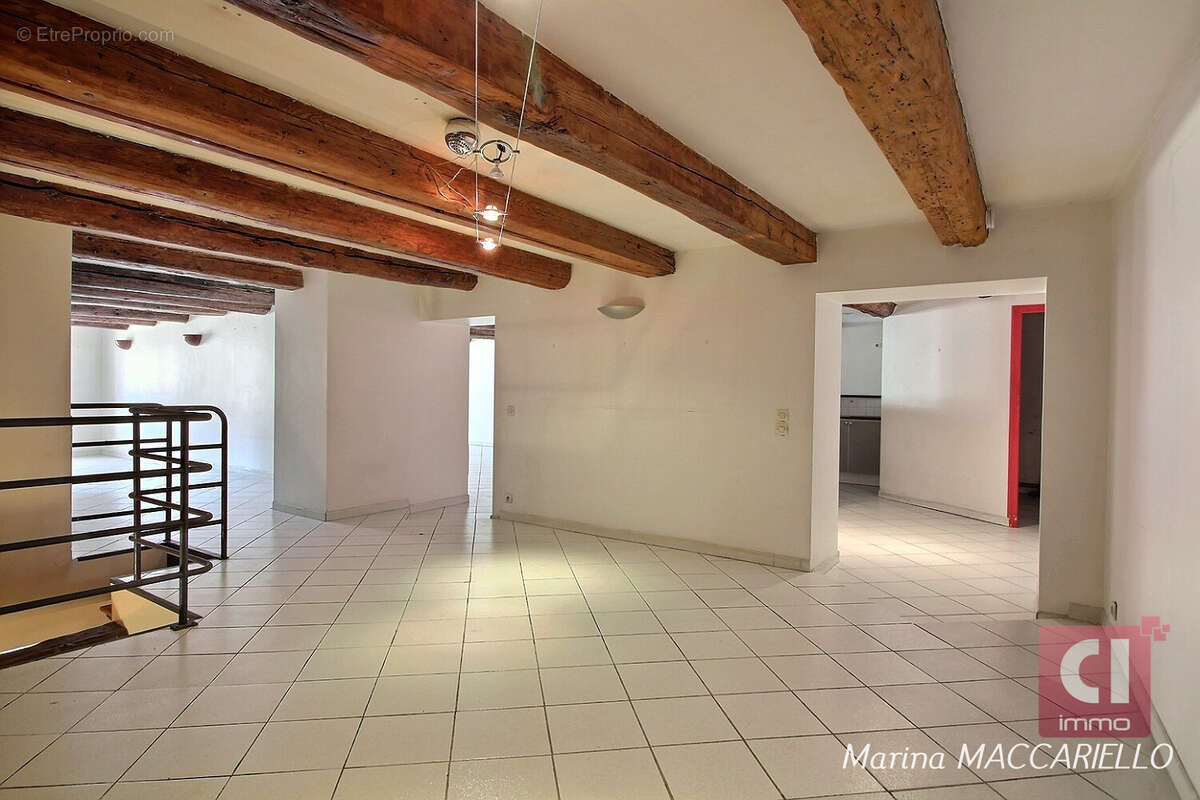APPARTEMENT / duplex 188 m² - République Marseille 13002 - photo 2