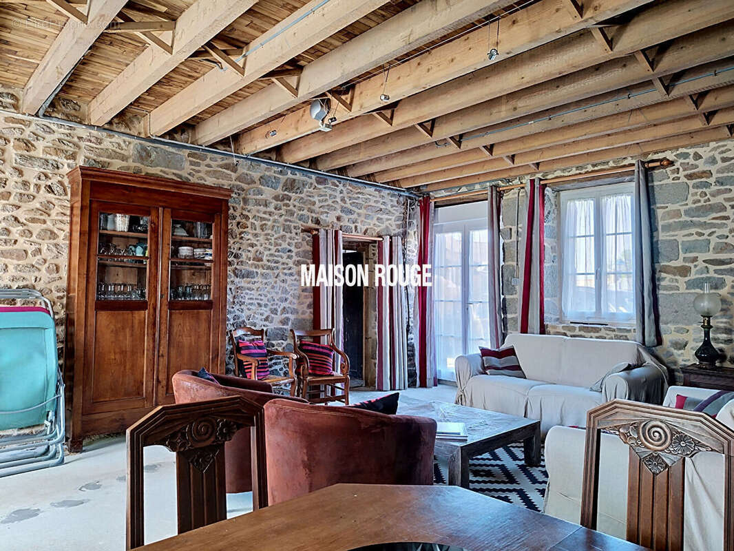 Maison à SAINT-PIERRE-DE-PLESGUEN