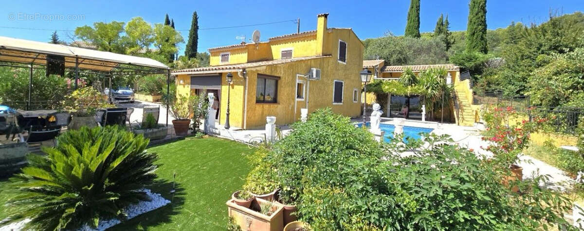 Maison à DRAGUIGNAN