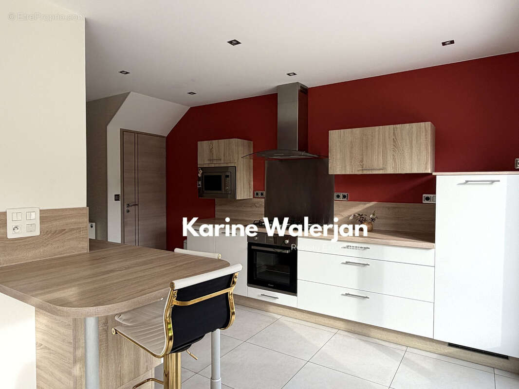 Maison à COURRIERES