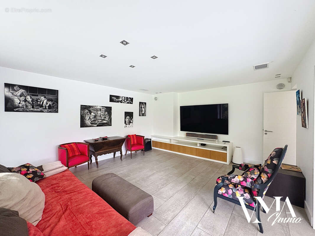 Maison à SAINT-CYR-AU-MONT-D'OR