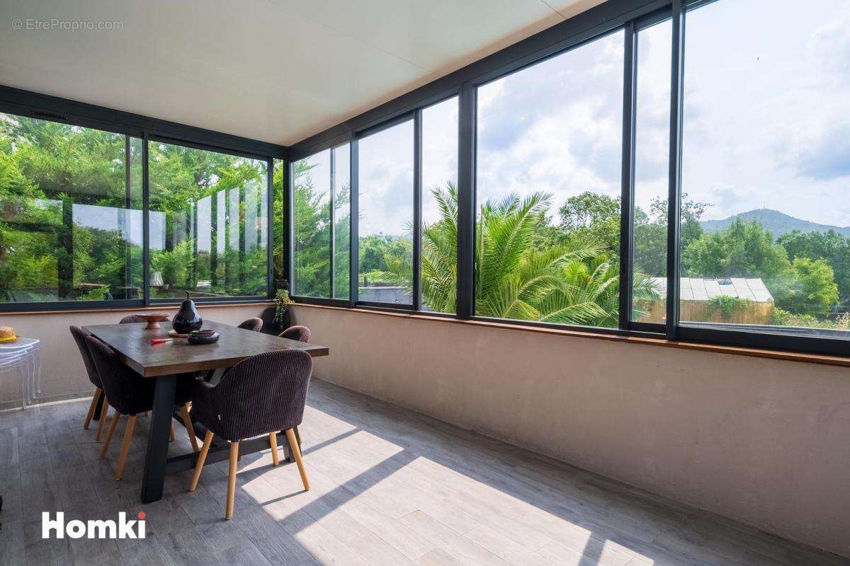 Maison/Villa T5 de 132 m2 à Plan-de-Cuques 13380 - photo 10