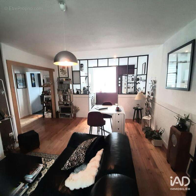 Photo 6 - Commerce à BRENNILIS