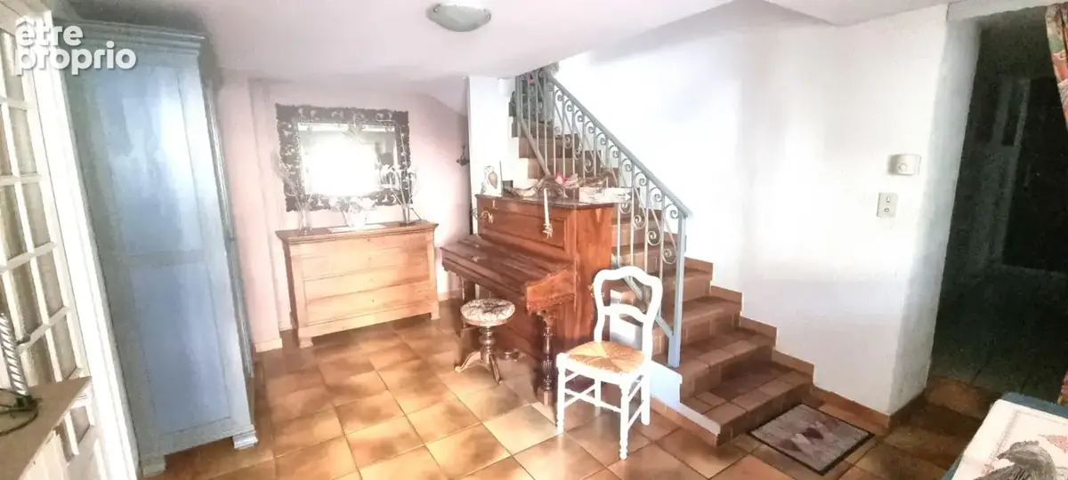 Maison de caractère - très soignée avec sa grange - CLASSE D - photo 2