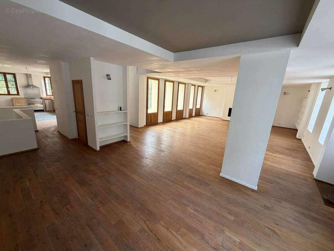Maison 276 m² à Briare  - photo 3
