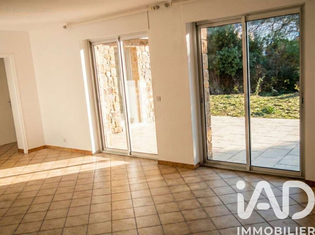 Maison 100 m² à Saint-Michel-En-Greve  - photo 6