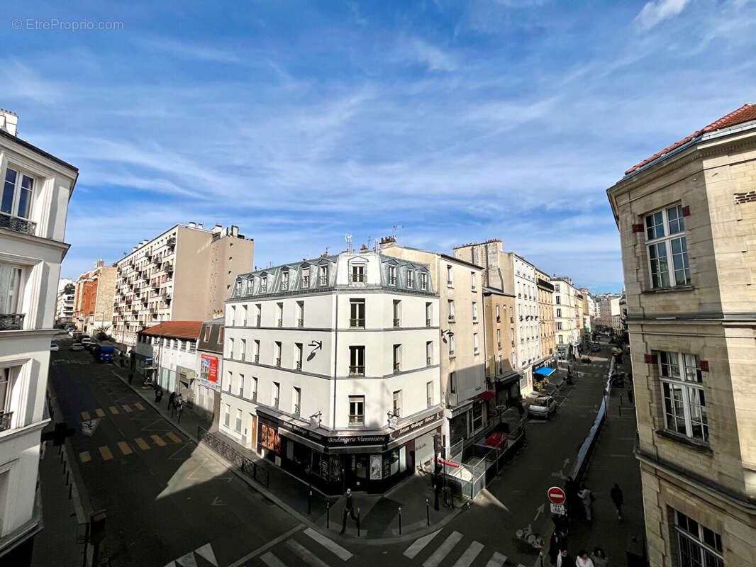 Appartement à PARIS-17E