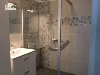 A vendre 2p 42m2 etage eleve les hesperides de pau - photo 3