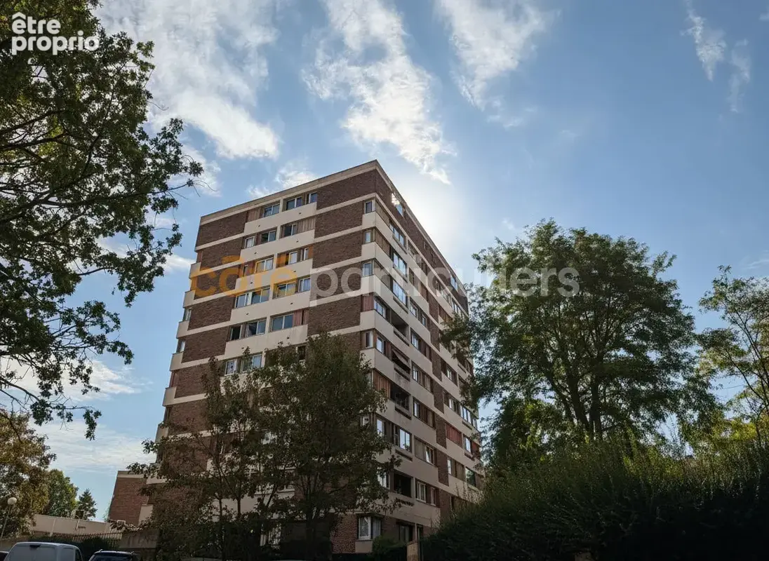 Appartement à VILLENEUVE-SAINT-GEORGES