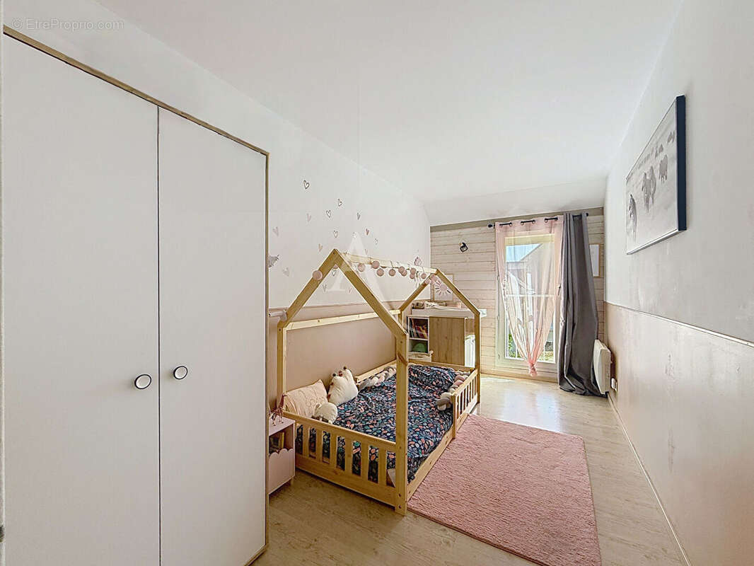 Maison avec 3 chambres située à PELLOUAILLES LES VIGNES. - photo 5