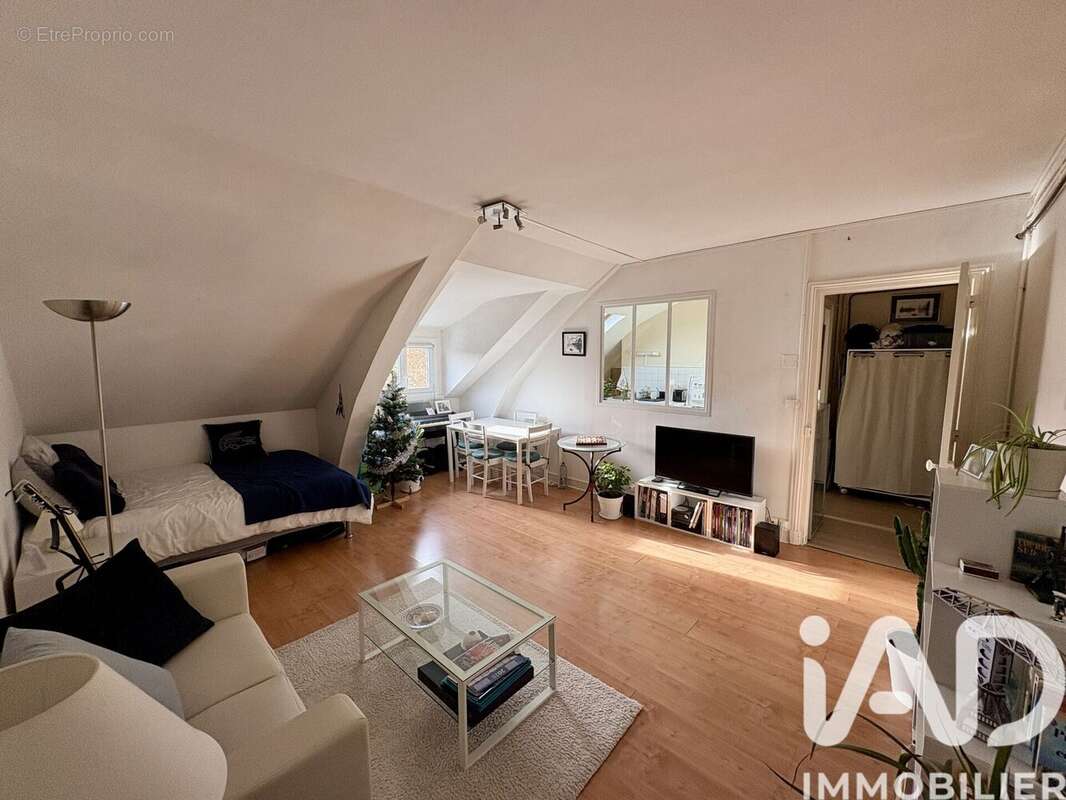 Photo 2 - Appartement à CHATEAU-RENAULT