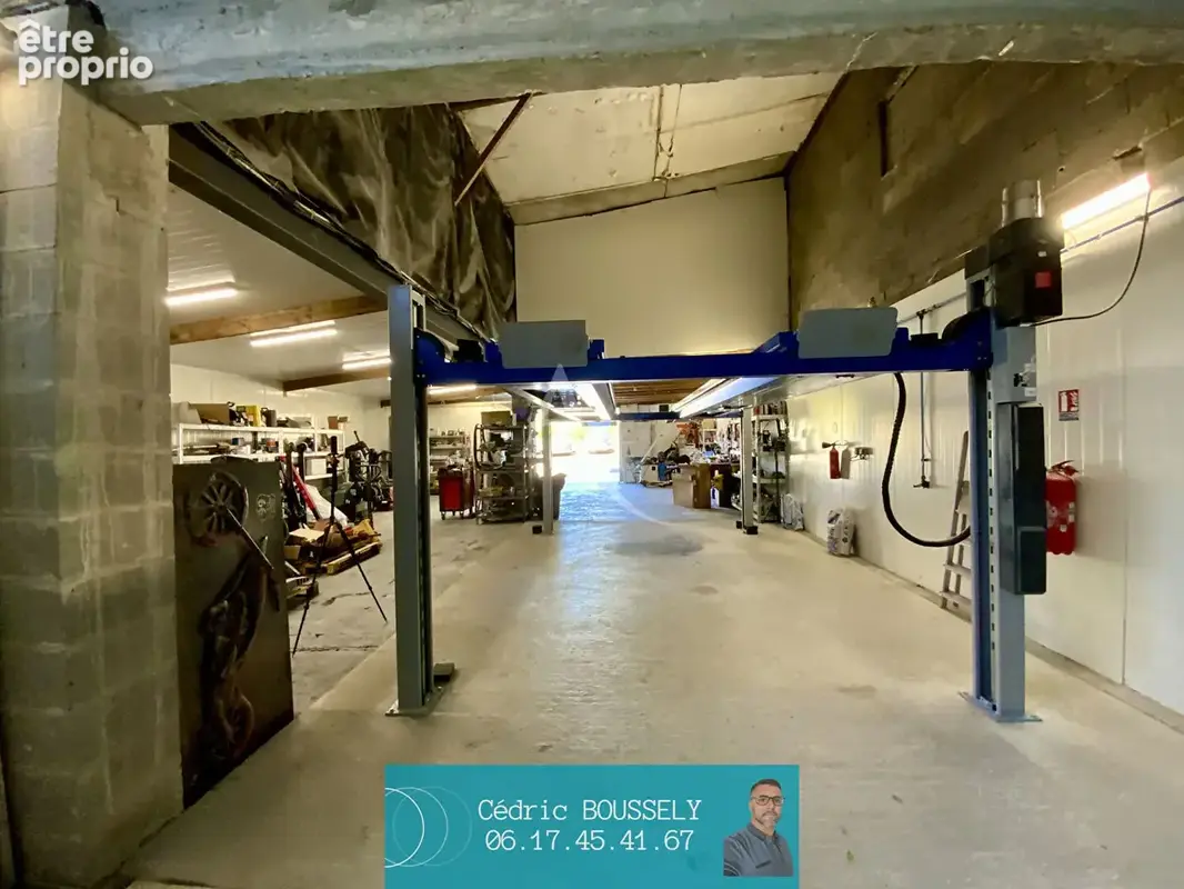 Local commercial Saintes 275 m2 - photo 8