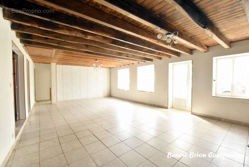 Maison à SAINT-MARTIN-DE-LANDELLES