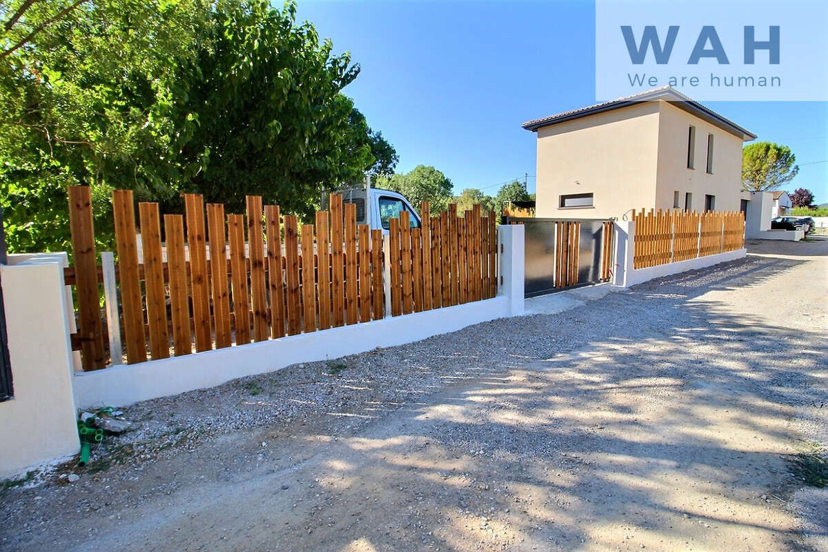 Vente villa 6 pieces, 5 chambres, garage, piscine - 34380 saint-martin-de-londres - photo 2