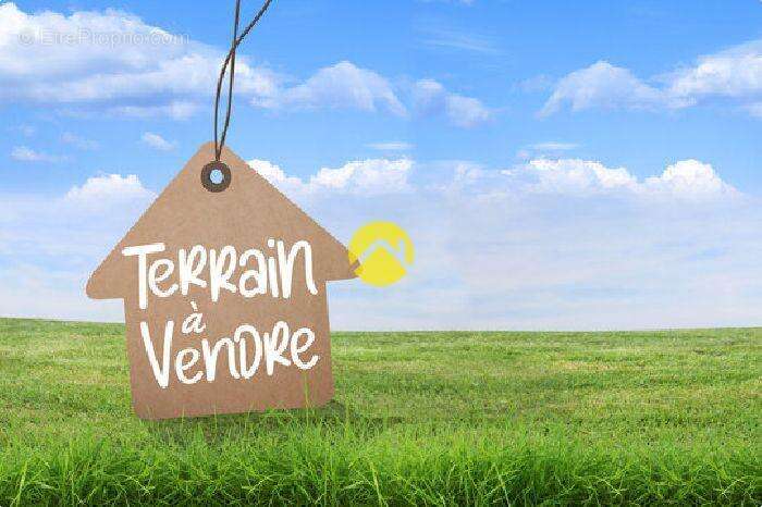 Terrain à CHAROST
