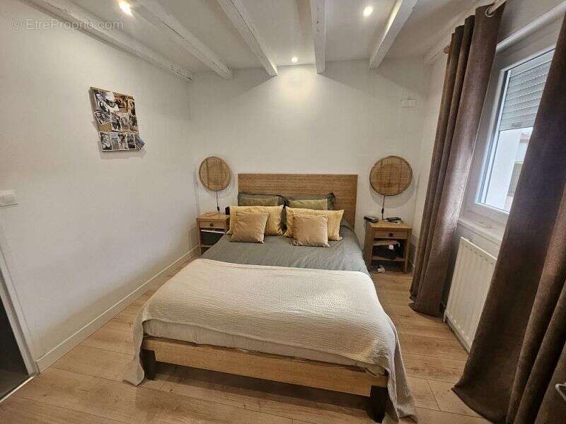 Maison à VEAUCHE