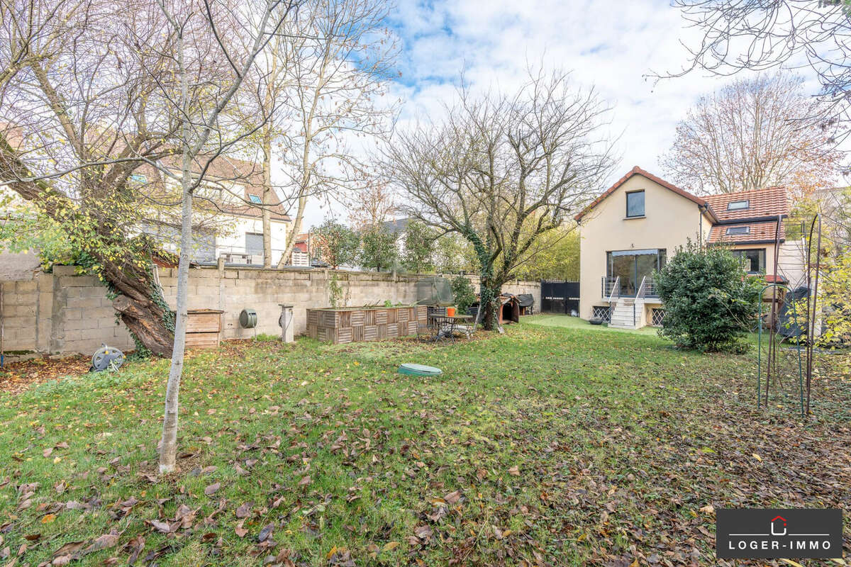 Maison à LE PERREUX-SUR-MARNE