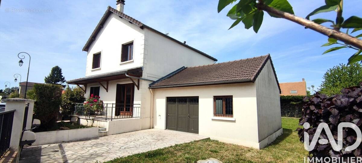 Photo 1 - Maison à SERVON
