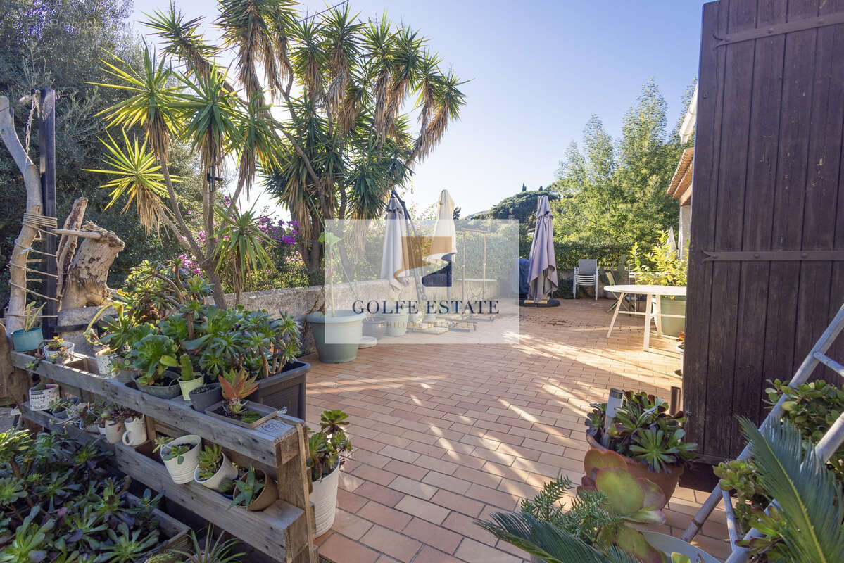 Maison à LA CROIX-VALMER