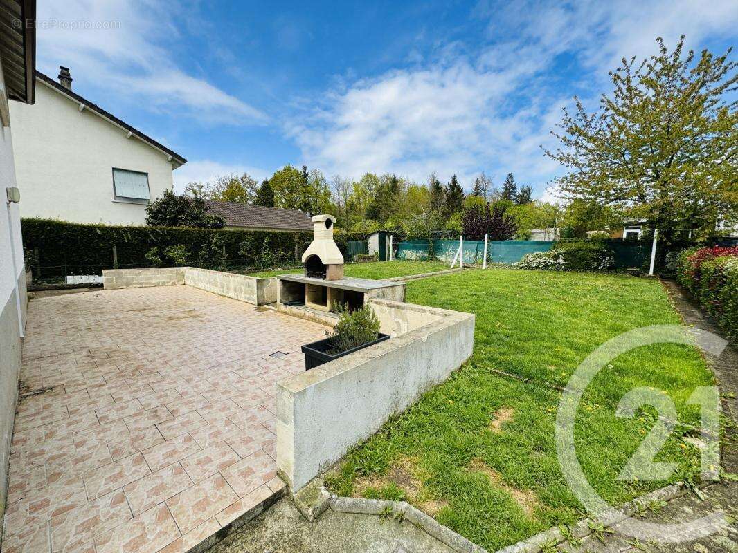 Maison 95 m² à Rilhac-Rancon  - photo 2