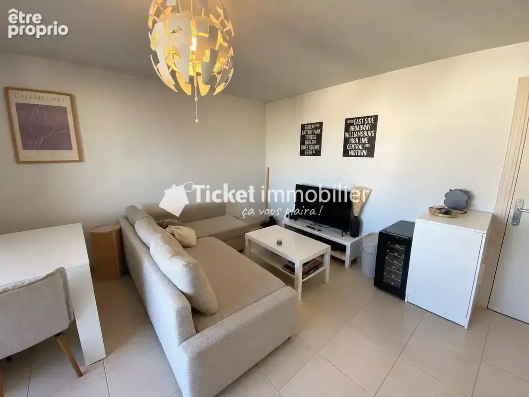 Appartement T3 lumineux avec terrasse et 2 parkings en sous-sol – Quartier Sept Deniers - photo 5