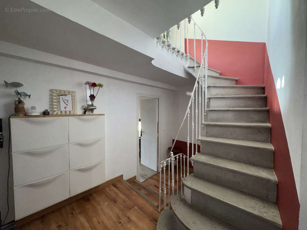 Maison à COURSAN