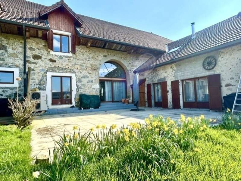 Maison à ALBY-SUR-CHERAN