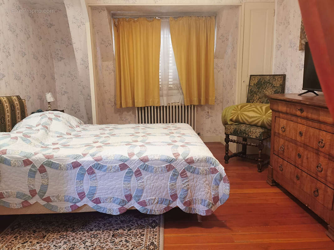 Maison à PORT-DE-PILES