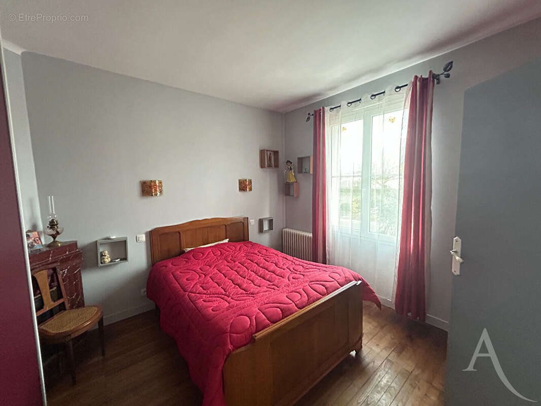 Maison à L'HERBERGEMENT