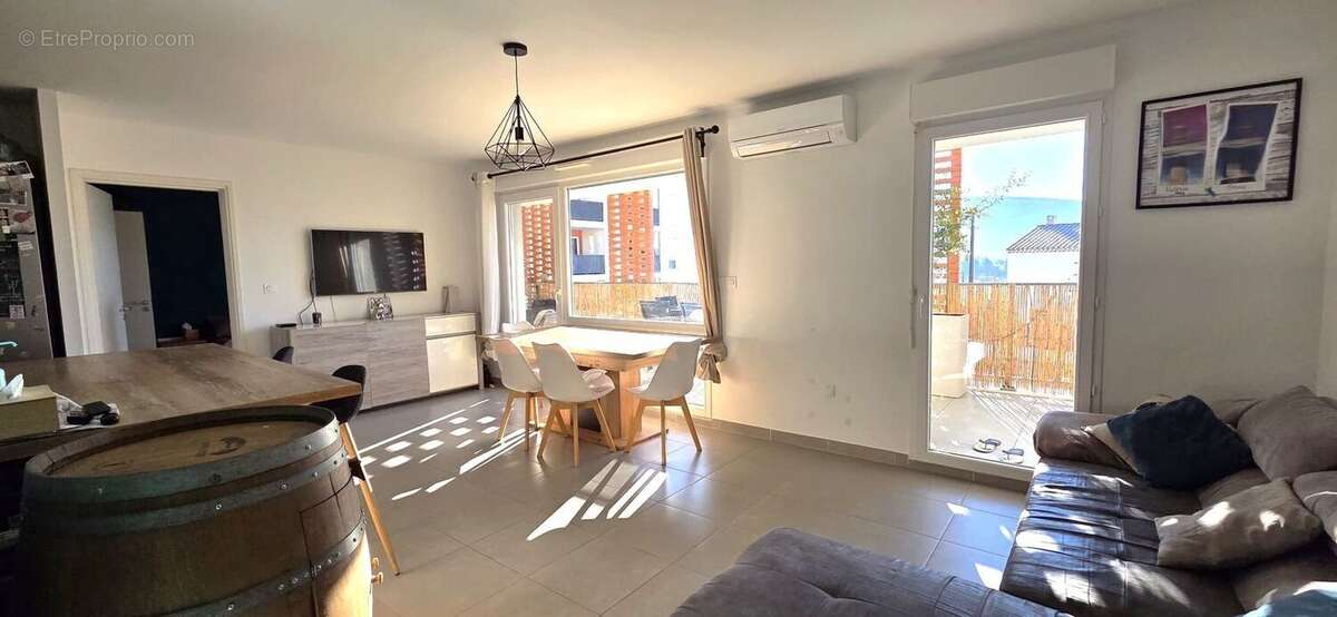 CUGES LES PINS-APPARTEMENT T4-A VENDRE-3 CHAMBRES-DOUBLE - Appartement à CUGES-LES-PINS