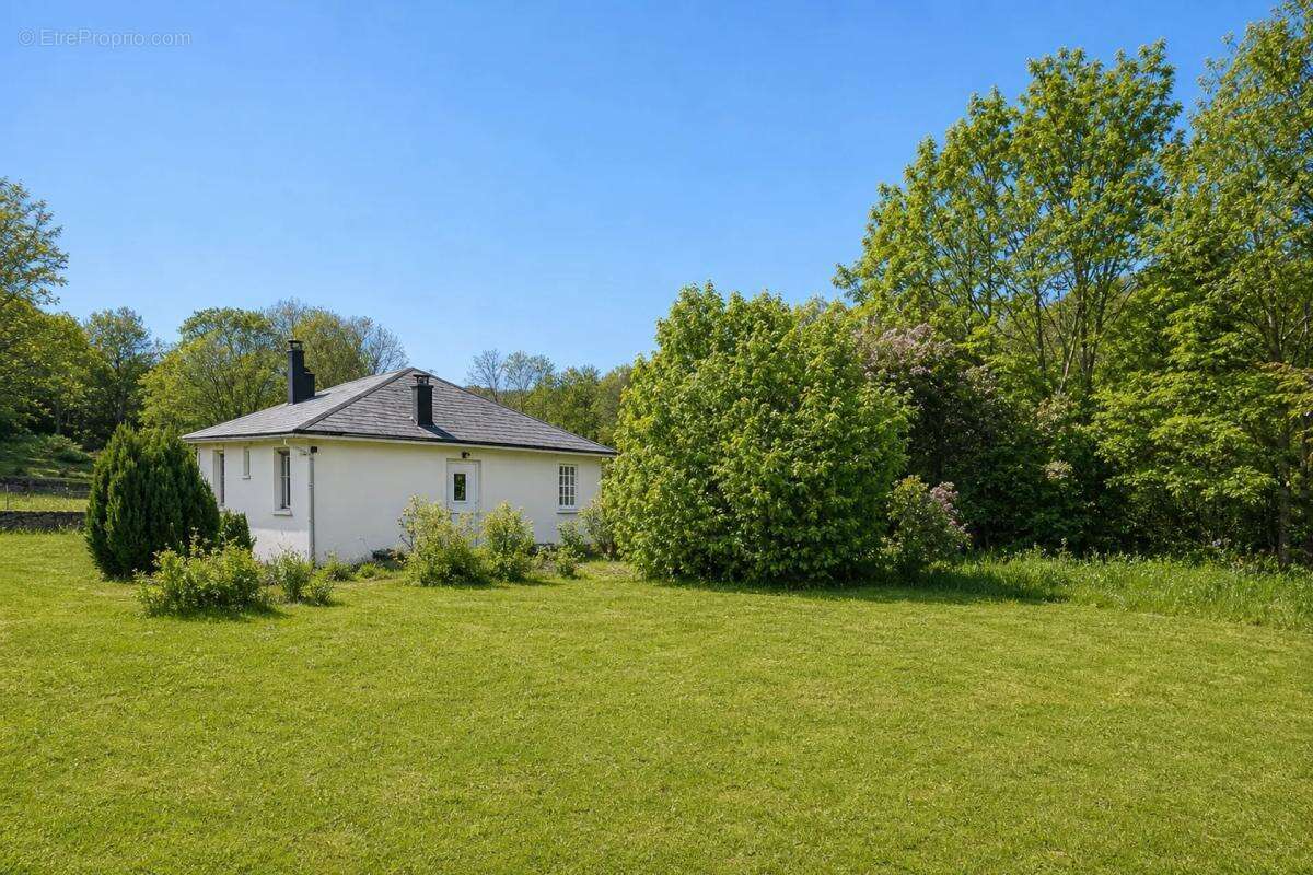 Maison 5 pièces avec jardin à Besse-et-Saint-Anastaise - photo 12