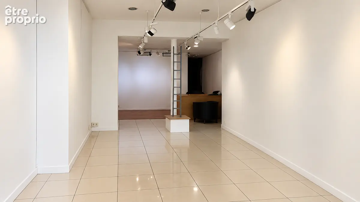 Cession de bail - paris 6 - rue dauphine - boutique - photo 2